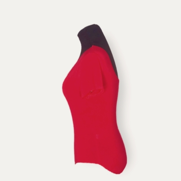COPY - Hearts and hips bodysuit with snap bottoms red, size large. - Picture 2 of 9
